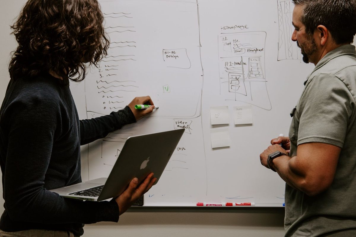 Broker planning an organizational structure on paper